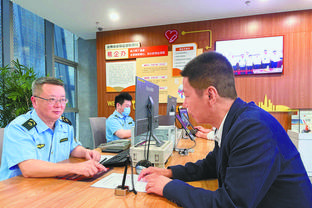 徐静雨：国足主帅比乔帅好 起码他有改变 乔帅用人方面没彻底调整