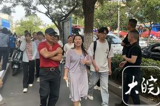 德媒：与赫内斯关系好且在慕尼黑生活很好，萨内考虑与拜仁续约